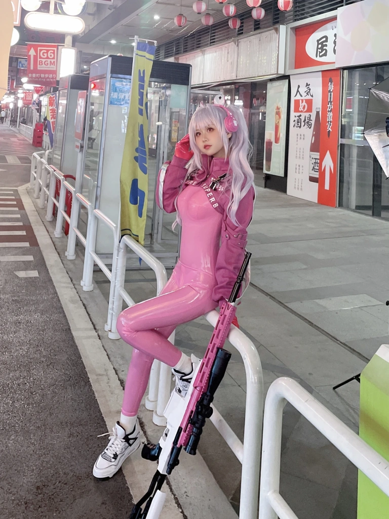 萌芽儿o0《爱丽丝》主题写真：108张全套美图，含3个视频