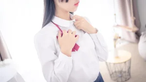 萌芽儿o0《私房 原图》主题写真：62张全套美图