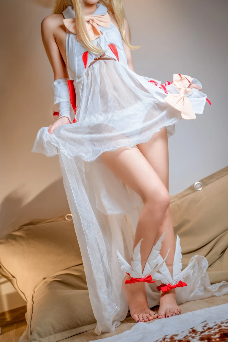 萌芽儿o0《伊莉雅天使》主题写真：19张全套美图