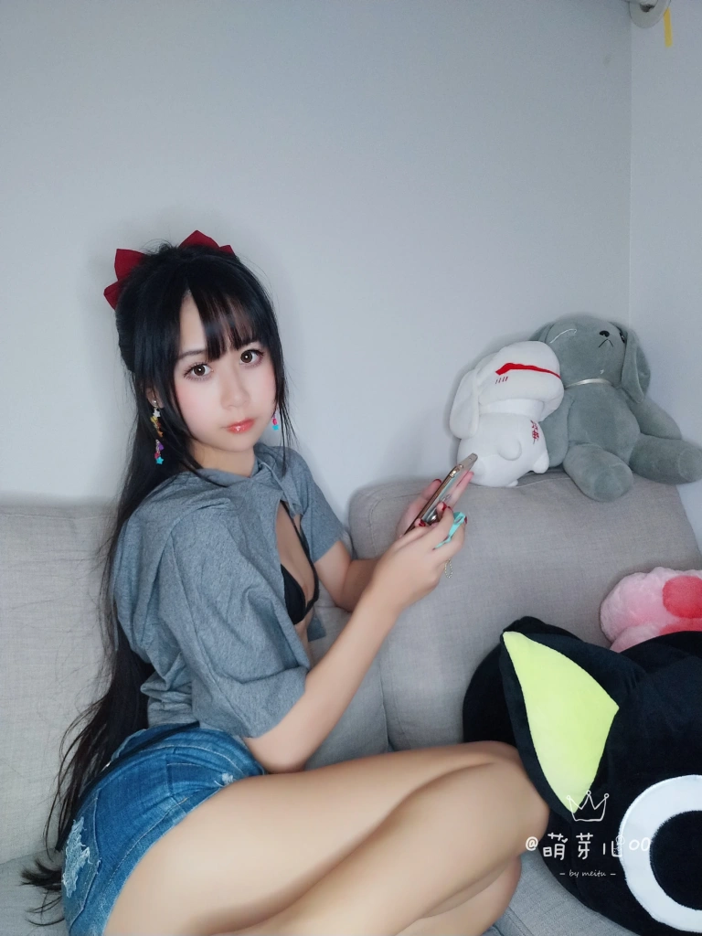 萌芽儿o0《比基尼ok绷》主题写真：41张全套美图