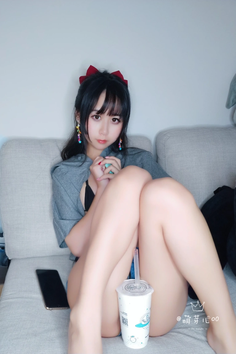 萌芽儿o0《比基尼ok绷》主题写真：41张全套美图