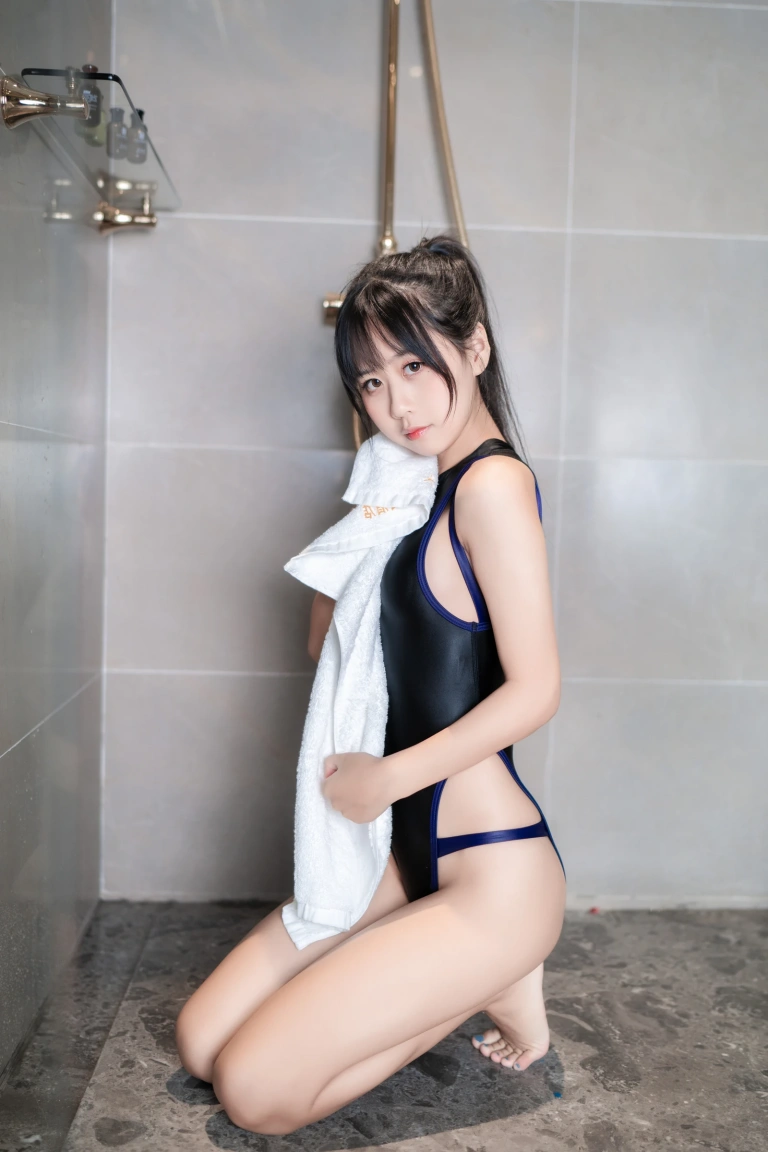 萌芽儿o0《竞泳》主题写真：29张全套美图