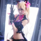萌芽儿o0《dva黑猫》主题写真：18张全套美图