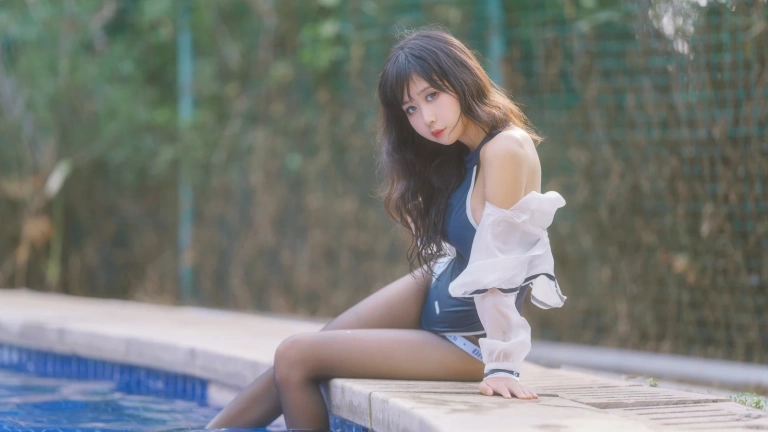 萌芽儿o0《竞泳 得体社》主题写真：17张全套美图
