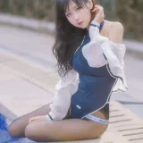 萌芽儿o0《竞泳 得体社》主题写真：17张全套美图