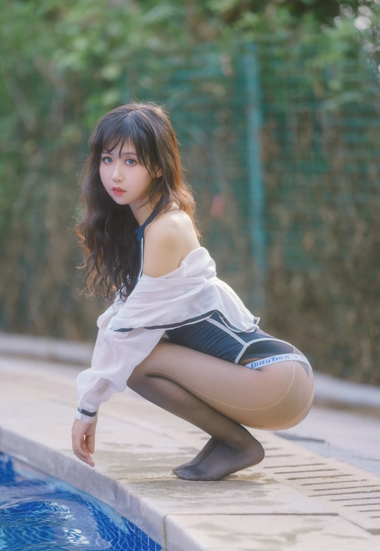 萌芽儿o0《竞泳 得体社》主题写真：17张全套美图