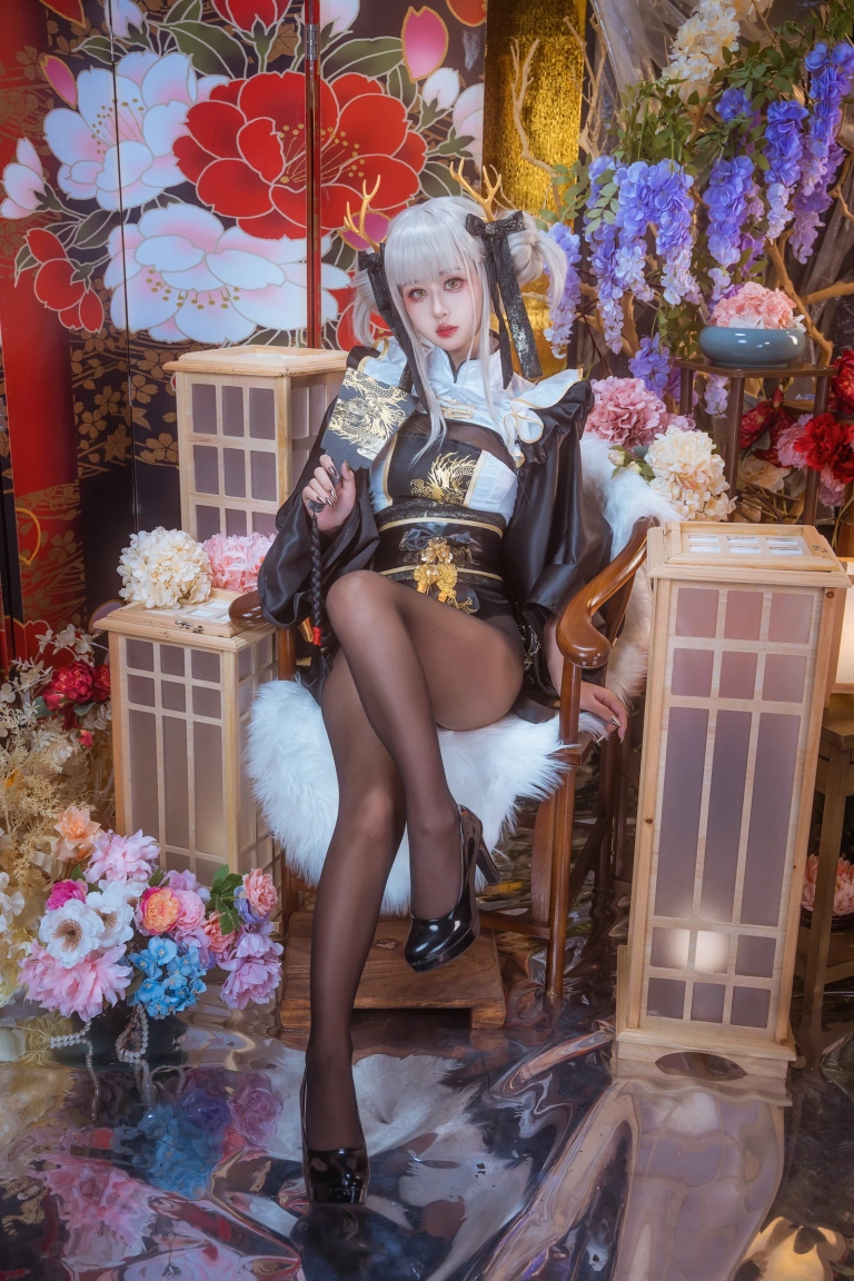 萌芽儿o0《白兔和服》主题写真：18张全套美图
