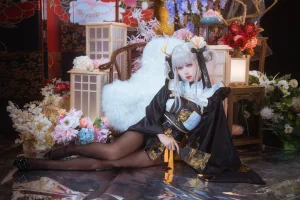 萌芽儿o0《白兔和服》主题写真：18张全套美图