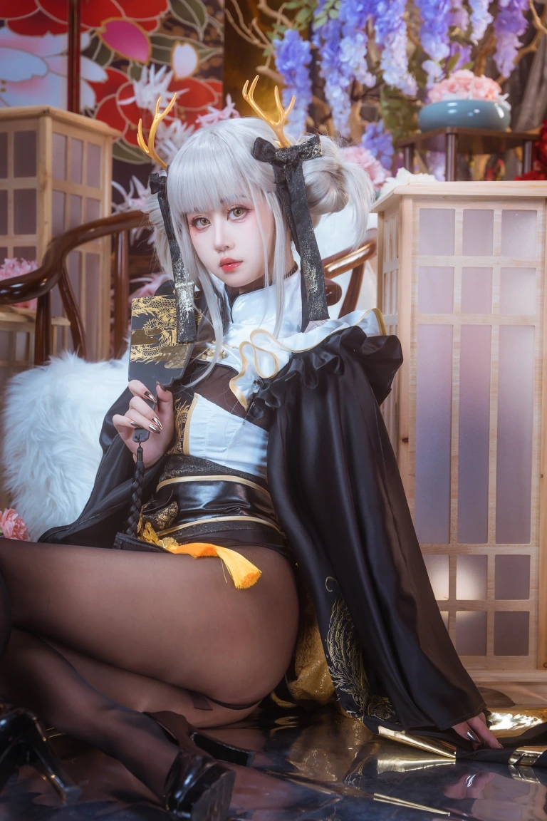 萌芽儿o0《白兔和服》主题写真：18张全套美图