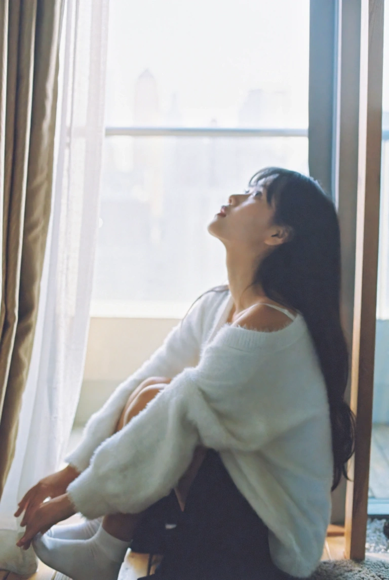 萌芽儿o0《昼夜》主题写真：39张全套美图