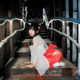 萌芽儿o0《透明巫女》主题写真：14张全套美图