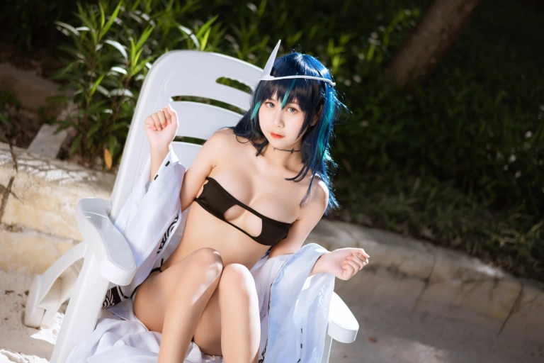 萌芽儿o0《幽灵妹妹》主题写真：30张全套美图