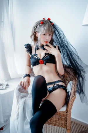 萌芽儿o0《黑婚纱 玫瑰内衣》主题写真：24张全套美图