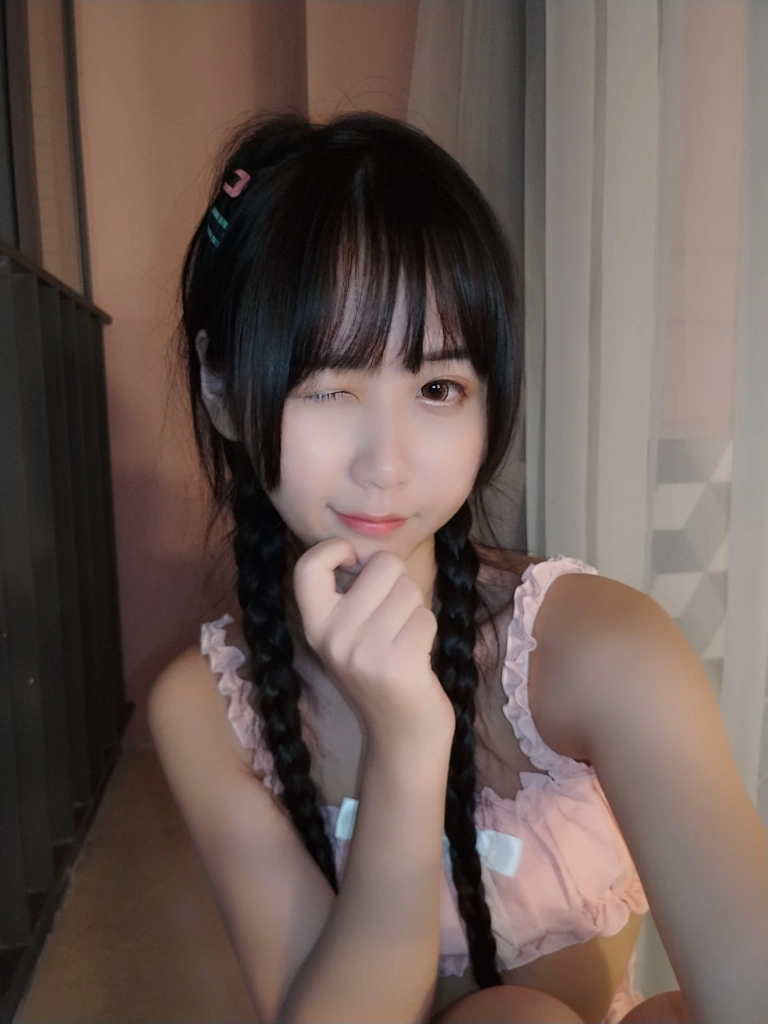 萌芽儿o0《南瓜睡衣》主题写真：26张全套美图