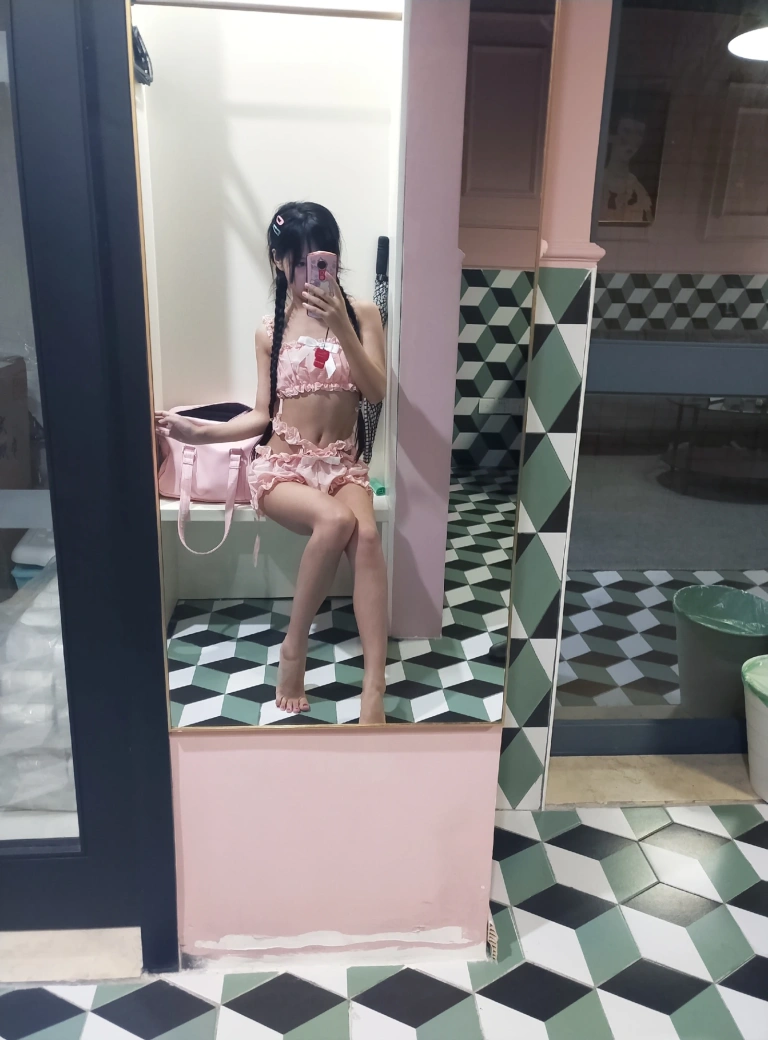 萌芽儿o0《南瓜睡衣》主题写真：26张全套美图