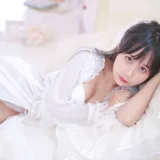 萌芽儿o0《白茶清欢》主题写真：22张全套美图