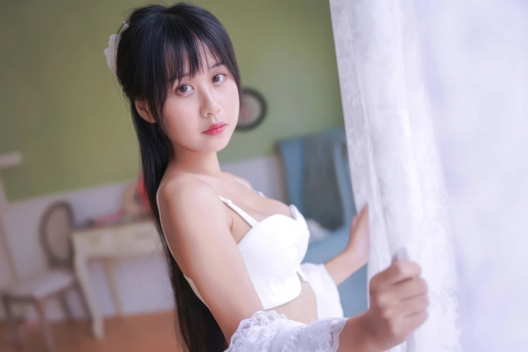 萌芽儿o0《白茶清欢》主题写真：22张全套美图