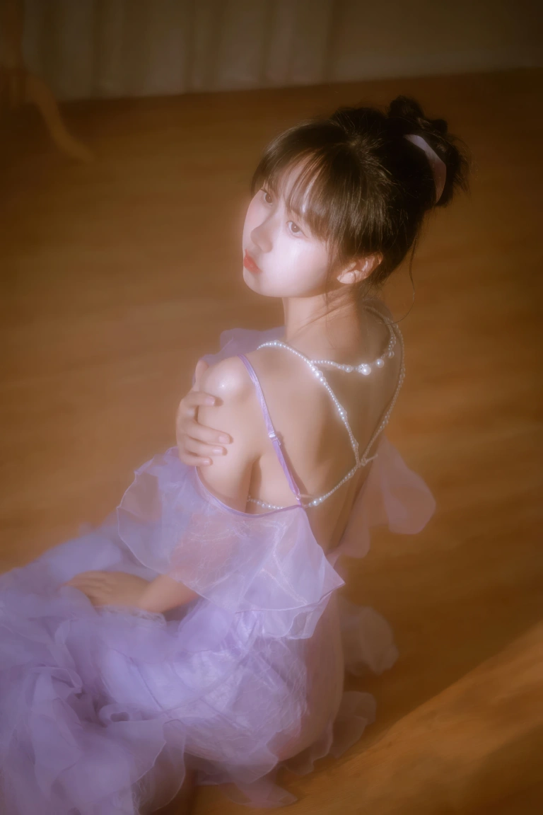 萌芽儿o0《左家娇女》主题写真：49张全套美图
