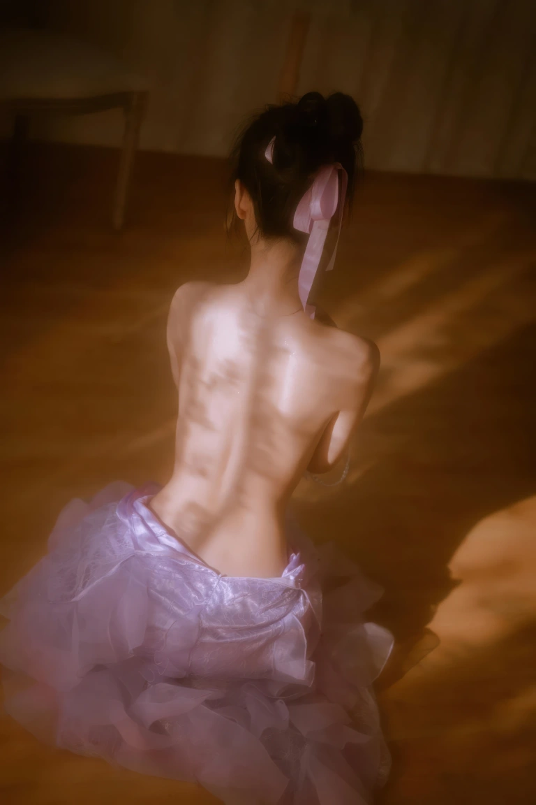 萌芽儿o0《左家娇女》主题写真：49张全套美图