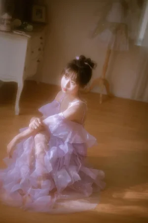 萌芽儿o0《左家娇女》主题写真：49张全套美图