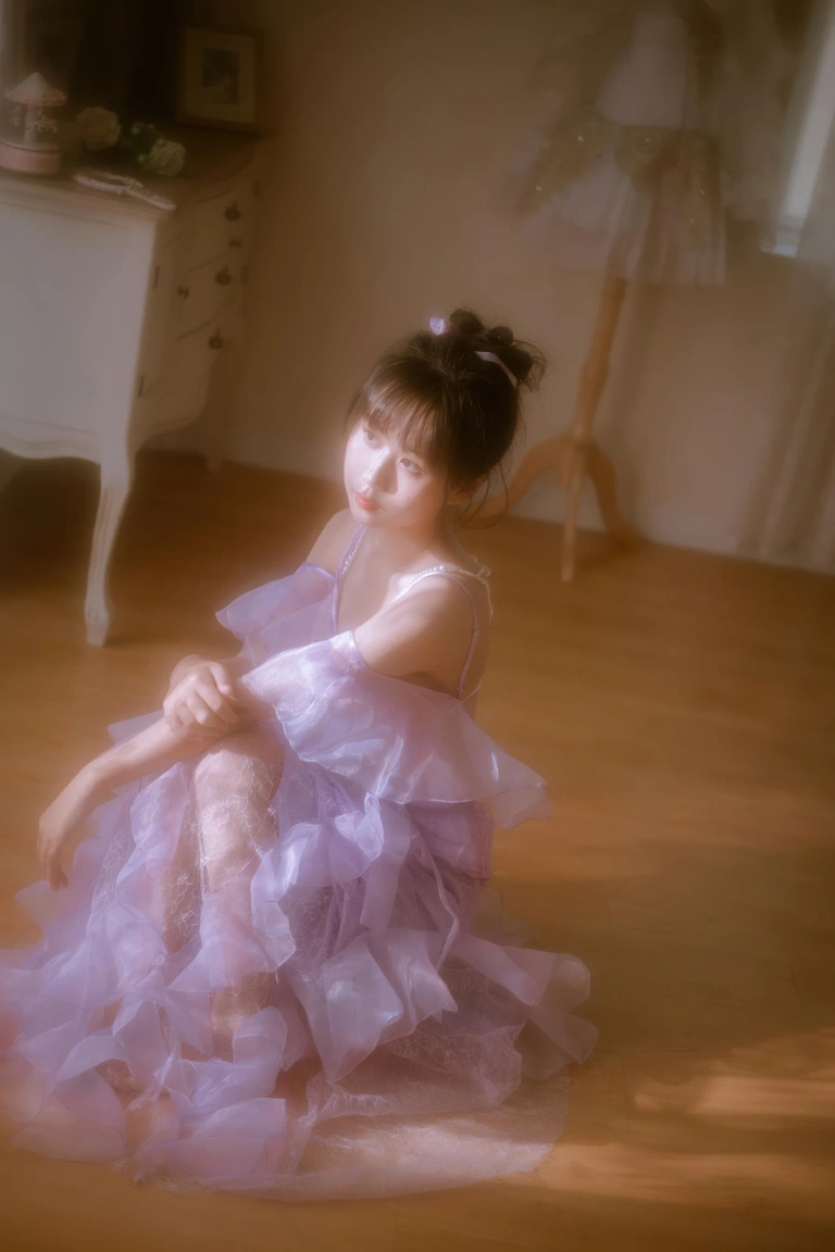 萌芽儿o0《左家娇女》主题写真：49张全套美图