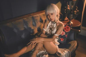 萌芽儿o0《碧蓝航线 马萨诸塞礼服》主题写真：30张全套美图