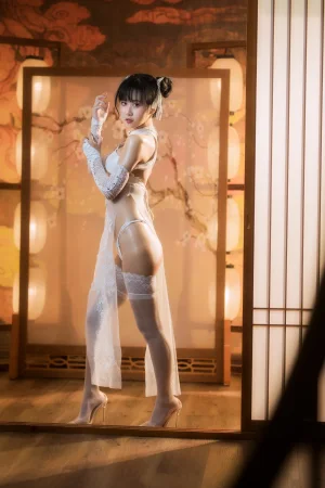 萌芽儿o0《靡烟》主题写真：30张全套美图