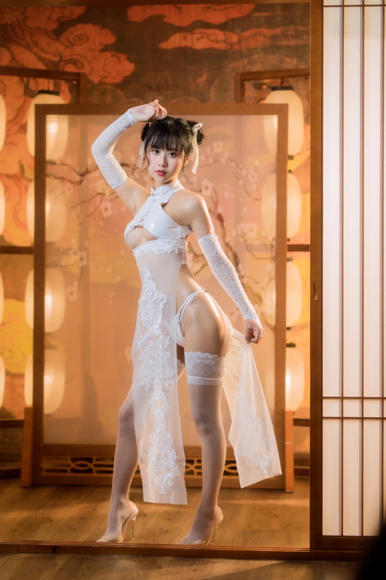 萌芽儿o0《靡烟》主题写真：30张全套美图