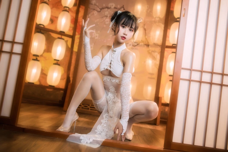萌芽儿o0《靡烟》主题写真：30张全套美图