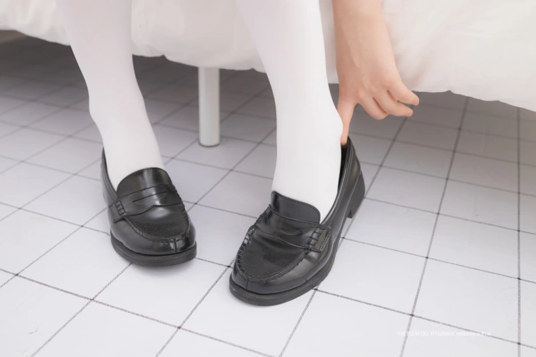 紧急企划《Q-002》主题写真：48张全套美图