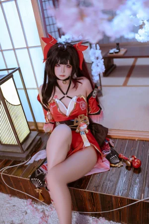 Quan冉有点饿《花火》主题写真：62张全套美图