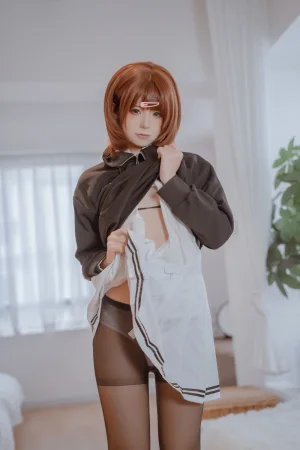 Quan冉有点饿《樋口圆香》主题写真：44张全套美图