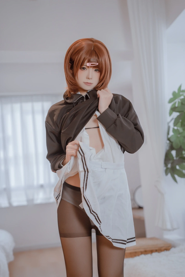Quan冉有点饿《樋口圆香》主题写真：44张全套美图