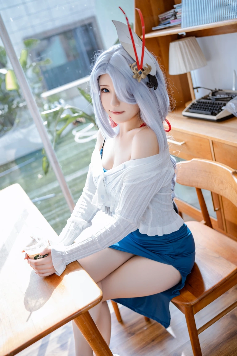 Quan冉有点饿《申鹤同人礼服》主题写真：54张全套美图