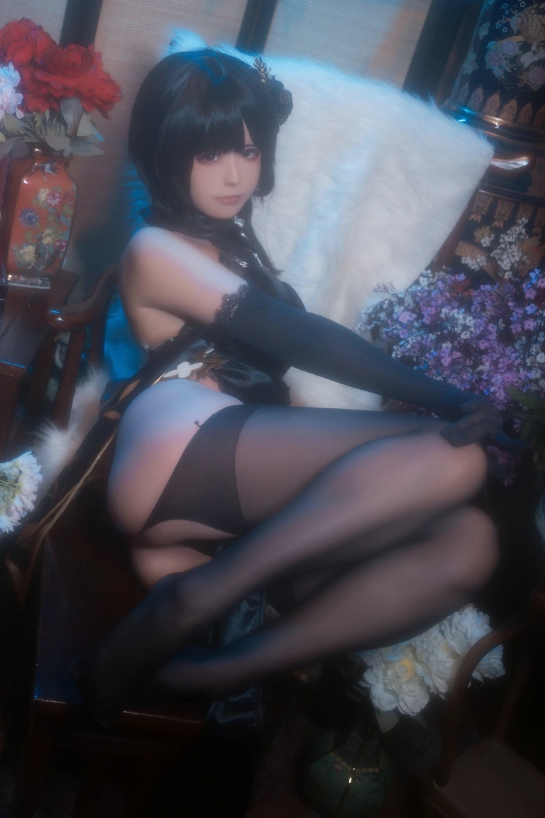 Quan冉有点饿《镇海旗袍》主题写真：44张全套美图