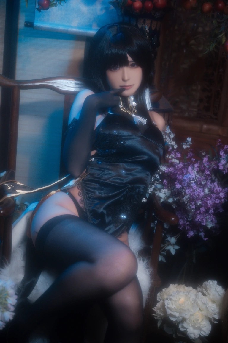Quan冉有点饿《镇海旗袍》主题写真：44张全套美图