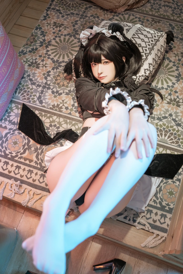Quan冉有点饿《中华女仆》主题写真：43张全套美图