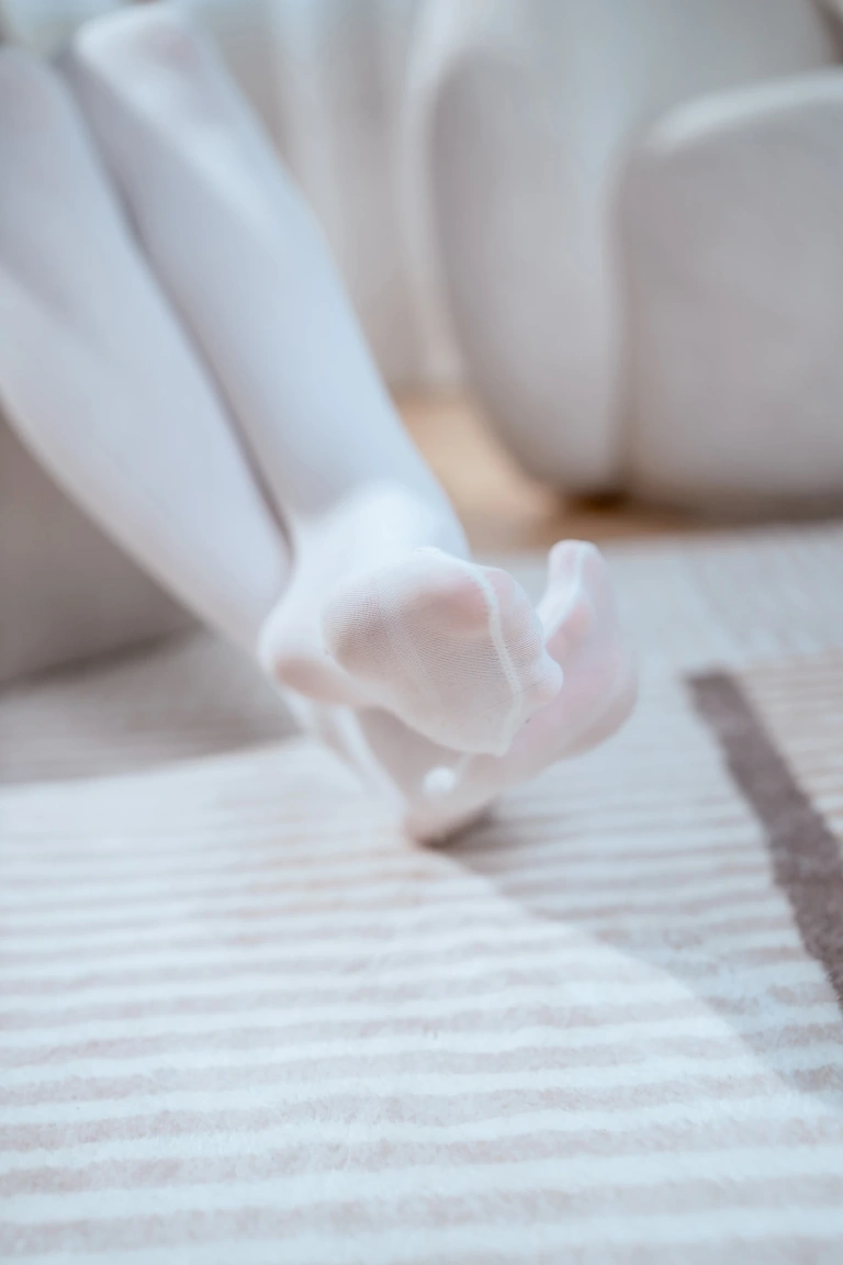 Quan冉有点饿《飞鸟马时》主题写真：70张全套美图