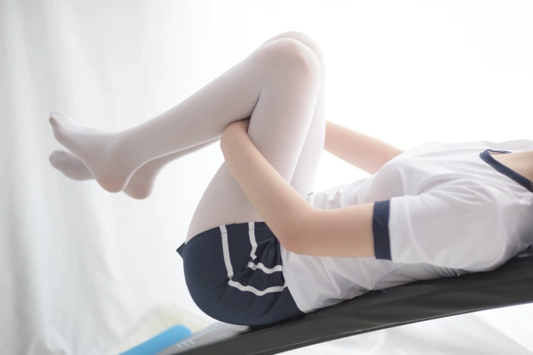 森萝财团《R15-013》主题写真：85张全套美图