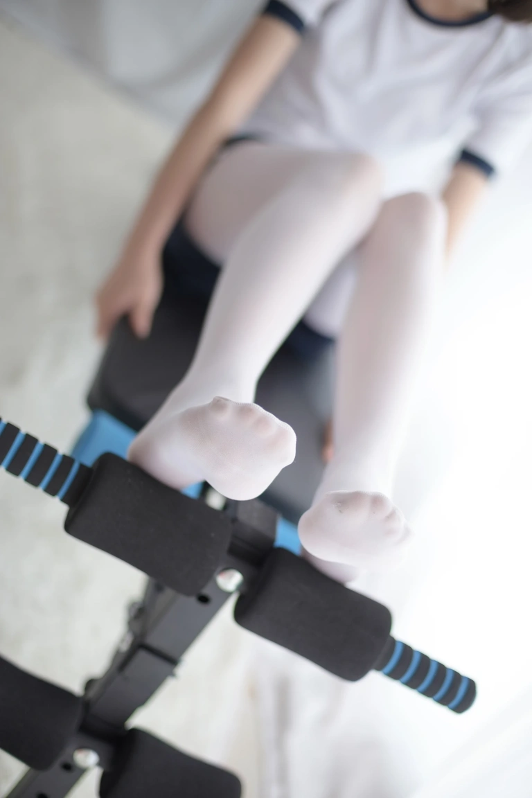 森萝财团《R15-013》主题写真：85张全套美图