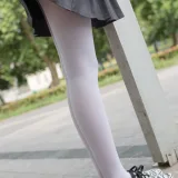 森萝财团《R15-014》主题写真：99张全套美图