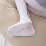森萝财团《R15-025》主题写真：75张全套美图