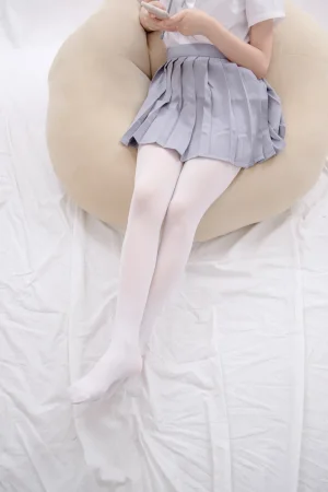 森萝财团《R15-025》主题写真：75张全套美图