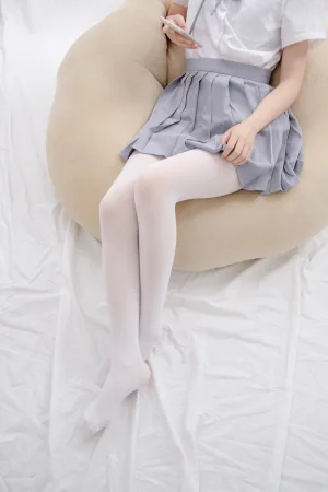 森萝财团《R15-025》主题写真：75张全套美图
