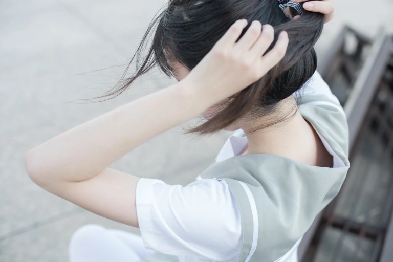 森萝财团《R15-026》主题写真：79张全套美图