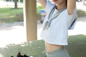 森萝财团《R15-026》主题写真：79张全套美图