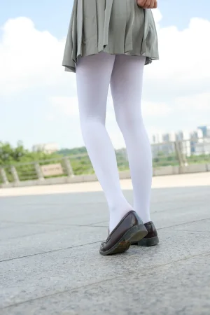 森萝财团《R15-026》主题写真：79张全套美图
