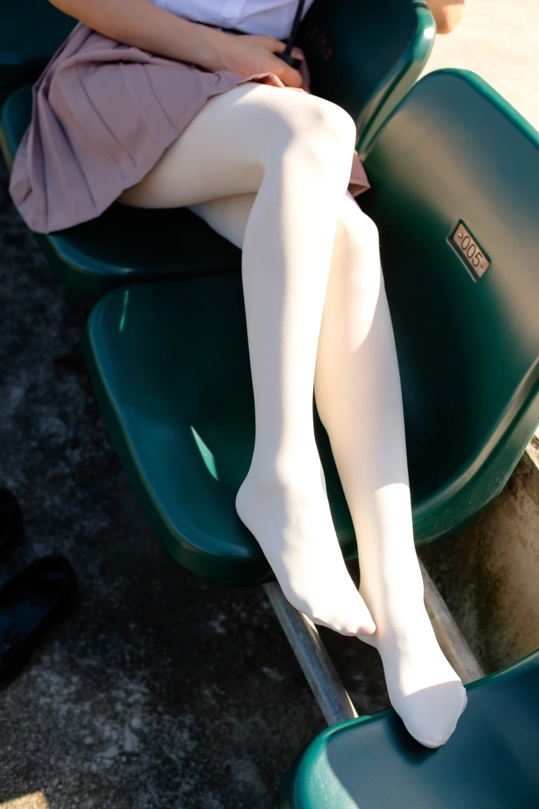森萝财团《R15-030》主题写真：67张全套美图