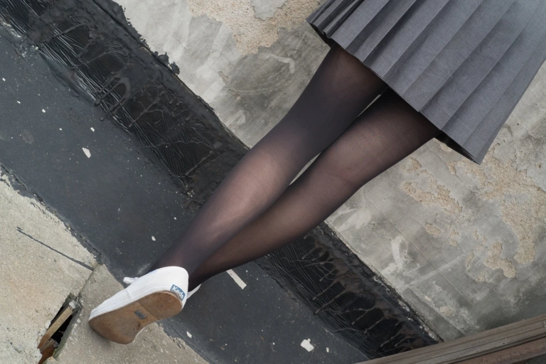 森萝财团《R15-031》主题写真：95张全套美图
