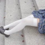 森萝财团《R15-039》主题写真：88张全套美图
